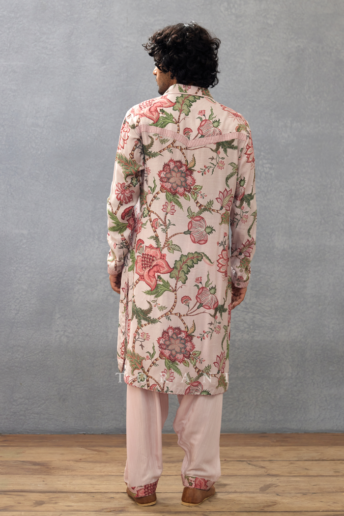 Gulaabi Ashfaq Kurta Set