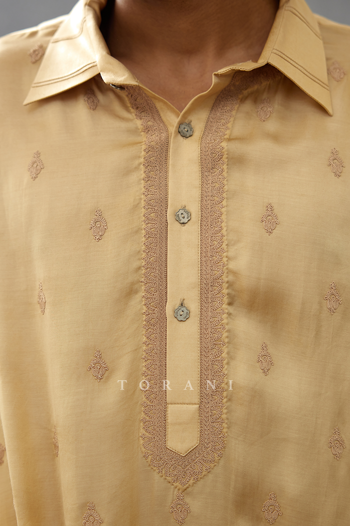 Mradu Rafik Dhoti Set