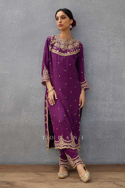 Gul-Rez Urvi Kurta Set