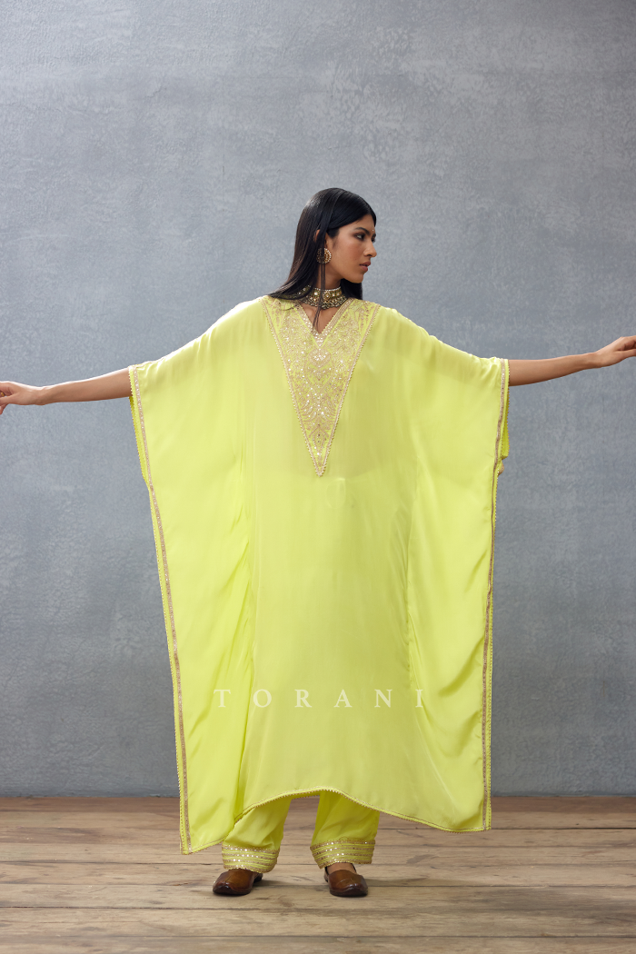Gul-Mina Ashni Kaftan Set