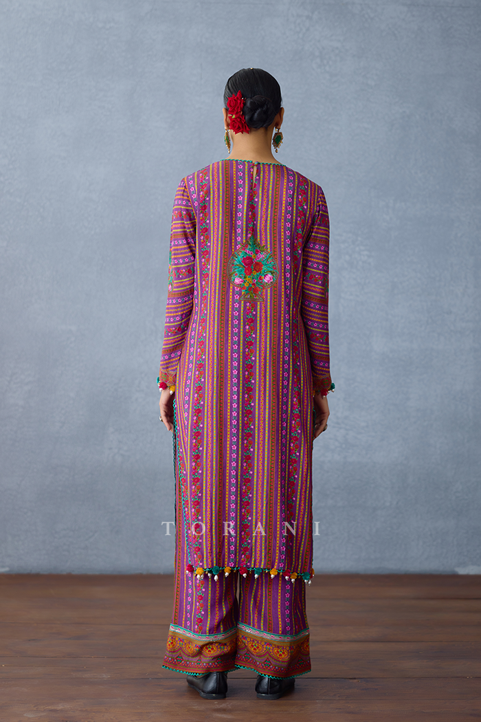 Dil Kusha Areeba Kurta Set