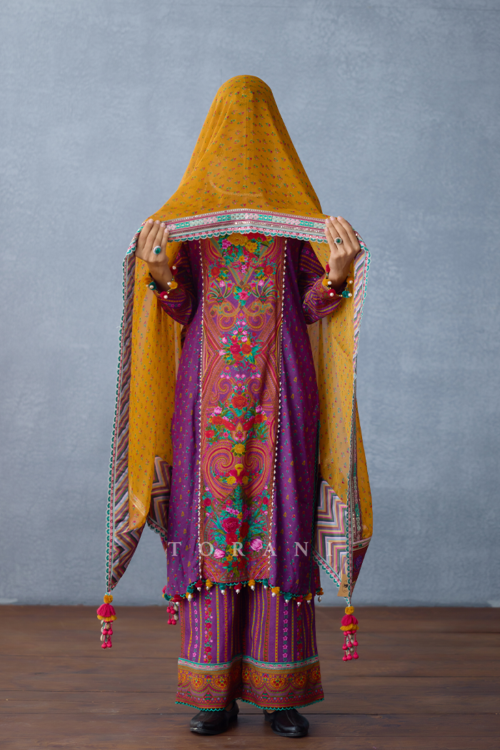 Dil Kusha Areeba Kurta Set