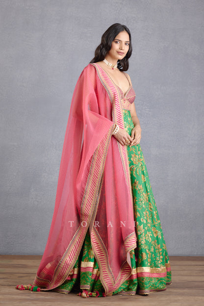 Rang Naaz Raabia Anarkali Set