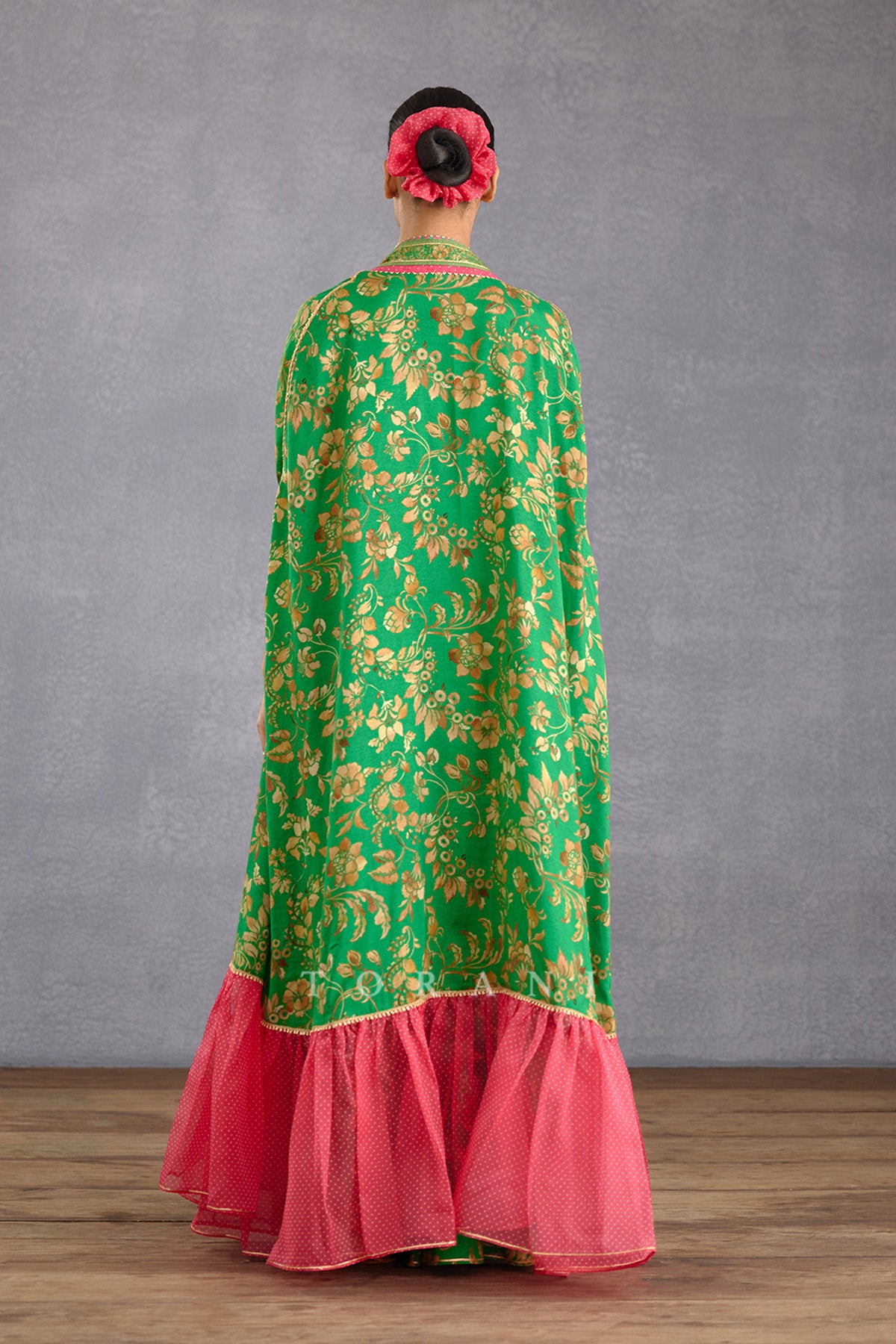 Rang Naaz Ezzah Cape