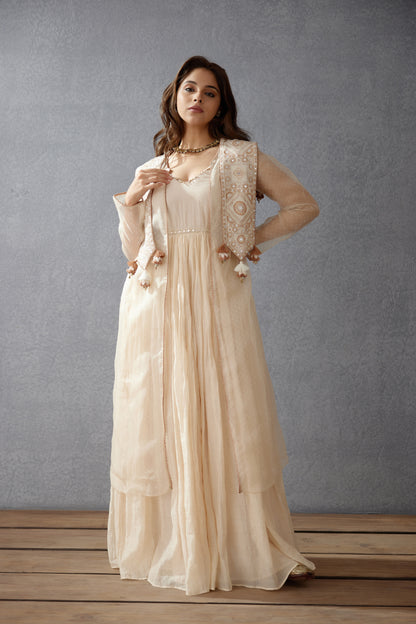 Mogra Koshi Balochi Cape Set