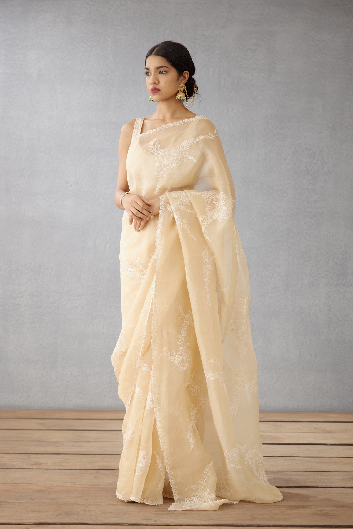 Kasturi Daavya Saree
