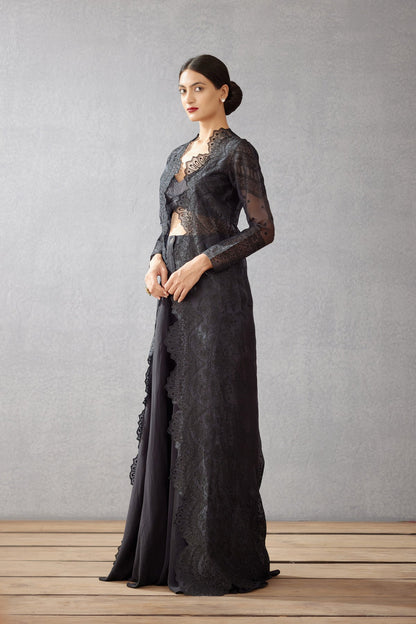 Gulghast Daavya Cape