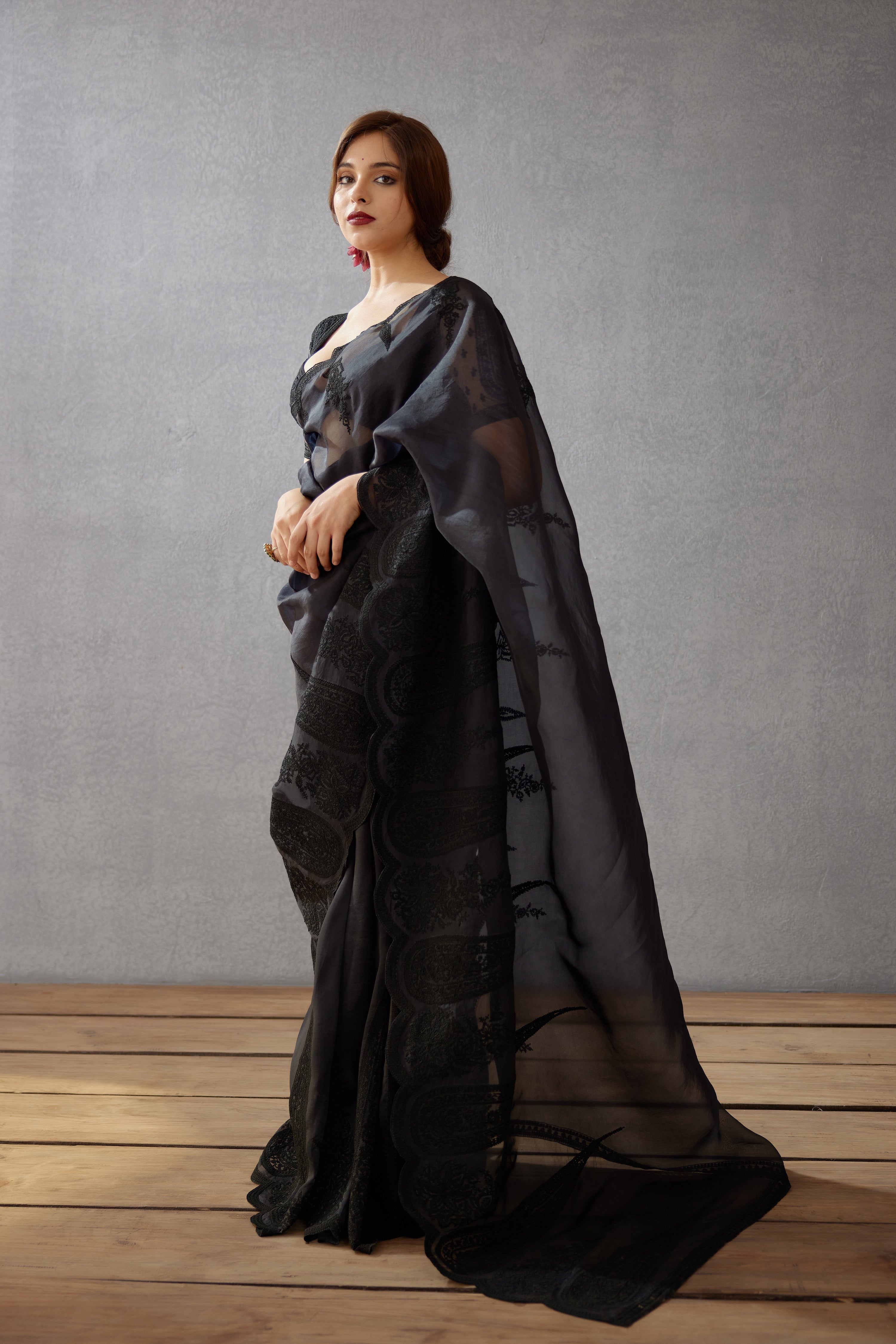 Neha Singh In Our Gulghast Geetika Saree Set