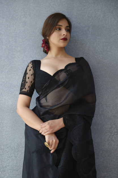 Neha Singh In Our Gulghast Geetika Saree Set