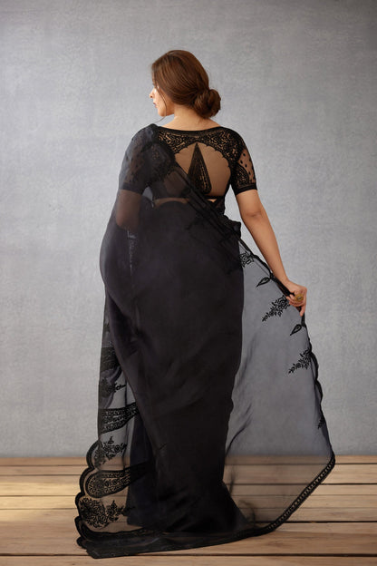 Neha Singh In Our Gulghast Geetika Saree Set