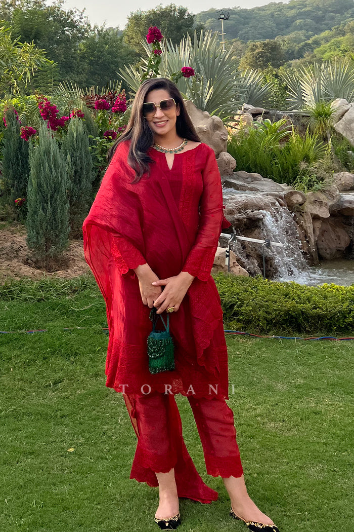 Sonal in our Surkh Abhra Kurta Set