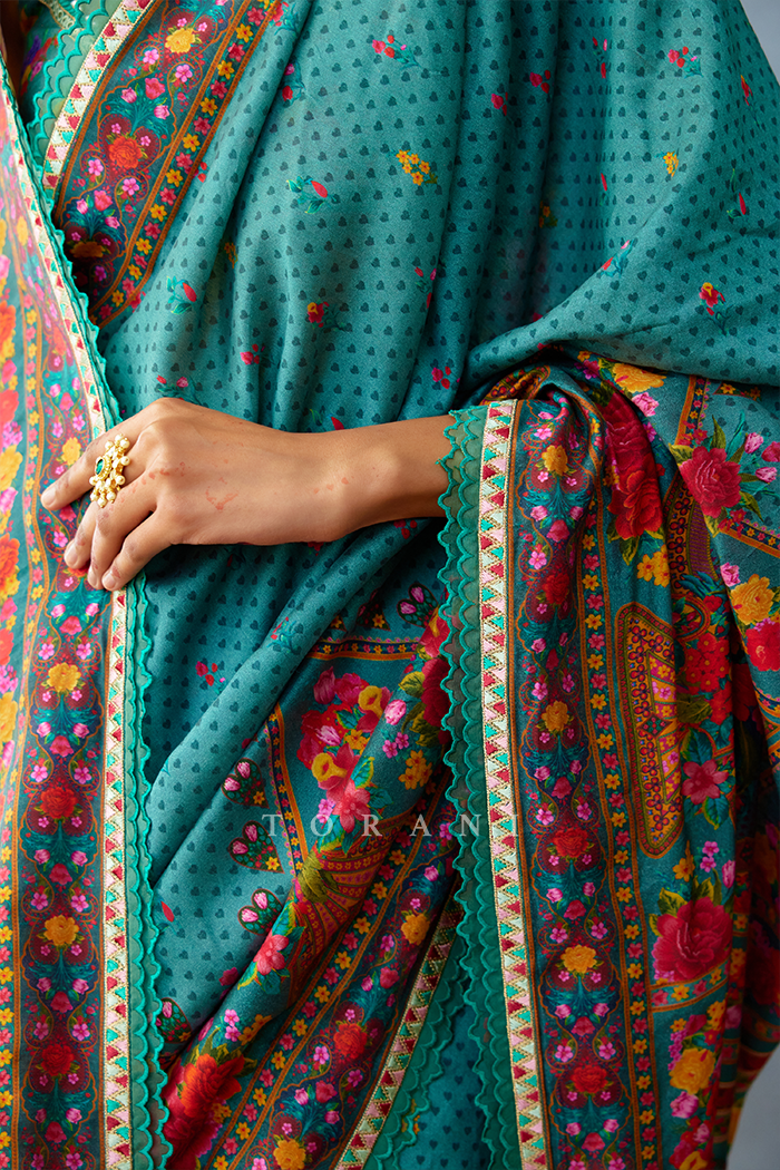 Dil Nawaz Zahra Saree