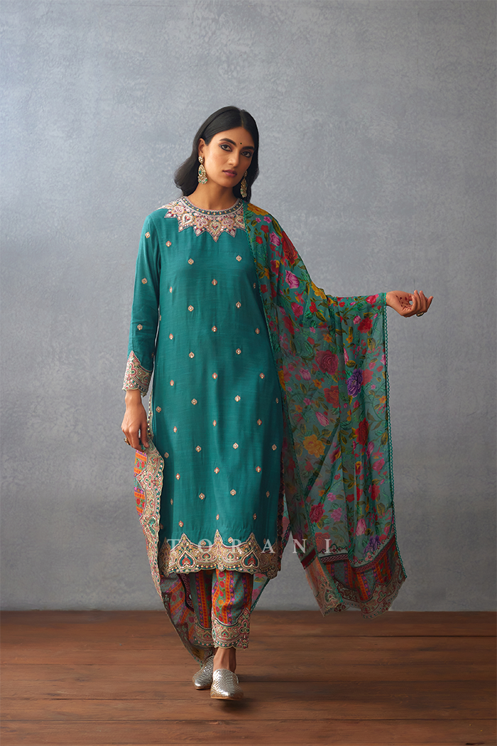 Dil Nawaz Urvi Kurta Set