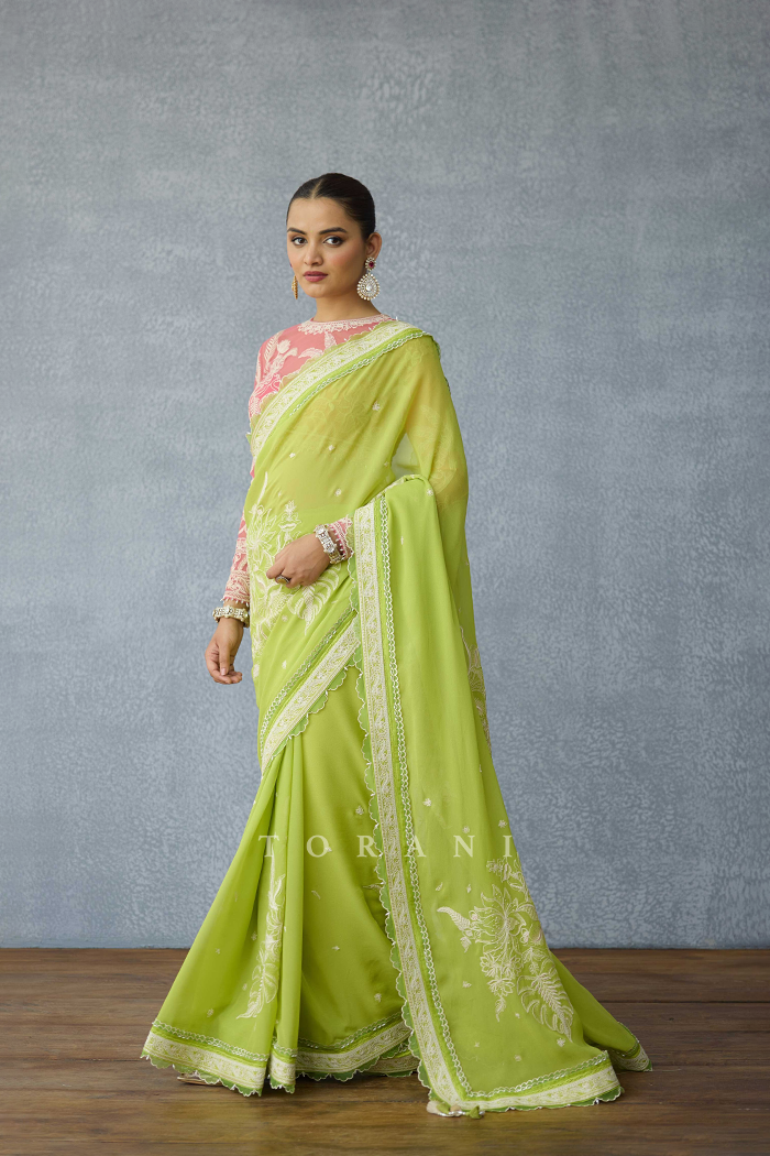 Angoori Vihana Saree