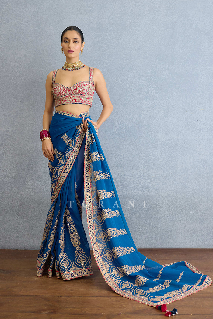 Neeradhi Chitra Saree