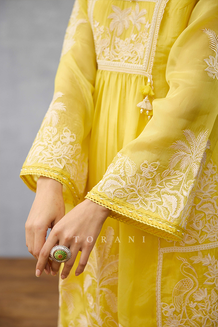 Kasmai Deba Priya Kurta Set