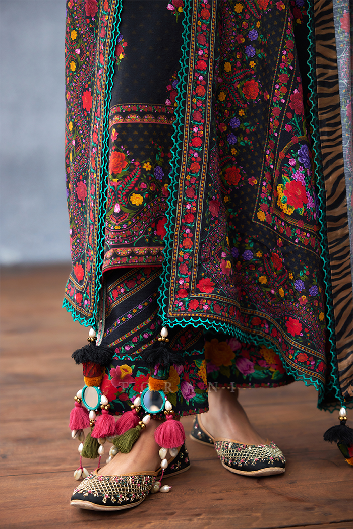 Dil Shaad Adya Odhni