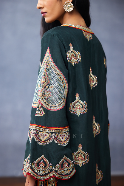 Dil Shadaab Maira Kurta Set