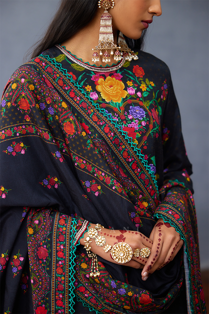 Dil Shaad Adya Odhni