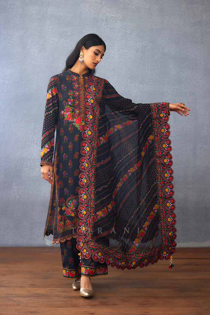 Dil Shaad Zainab Odhni
