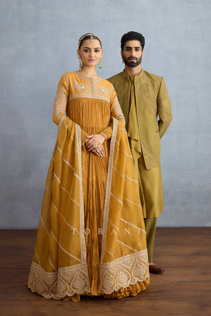 Arsh and Minaj for Him and Her