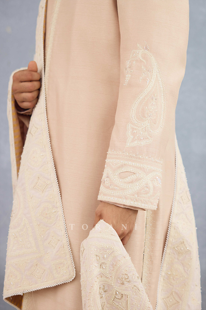 Noore Mashuk Sherwani