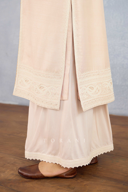 Noore Mashuk Dhoti Set