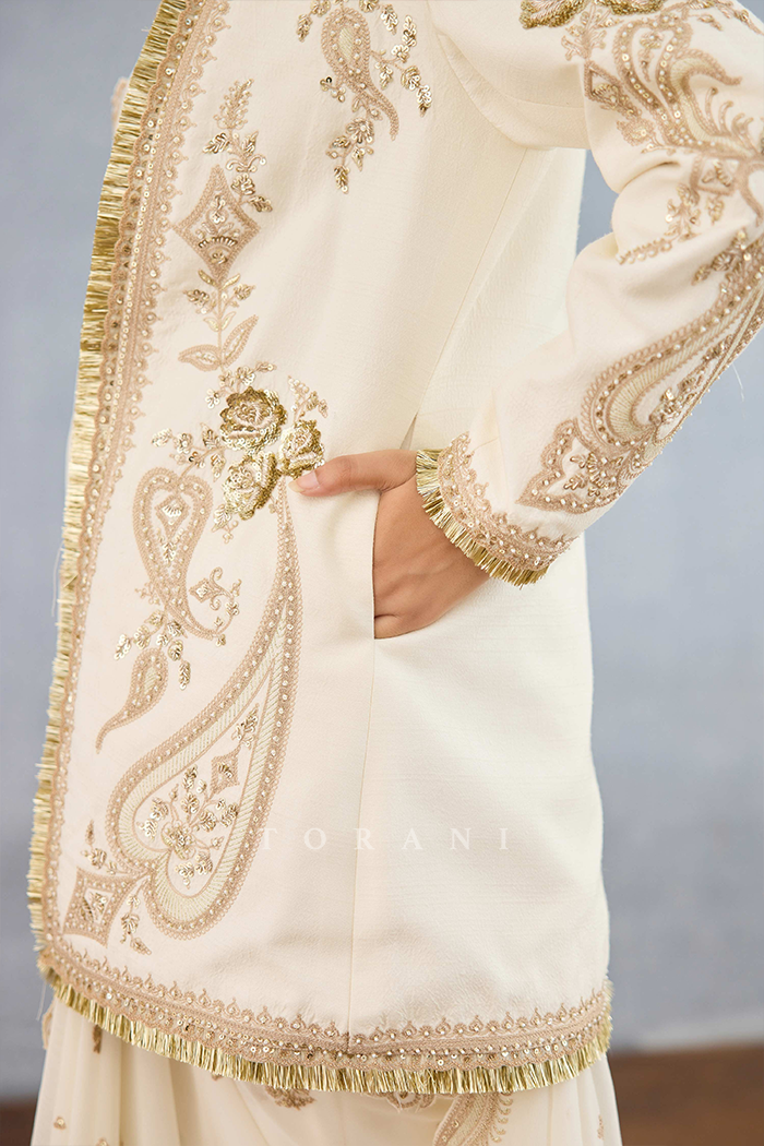 Maahe Parthi Jacket