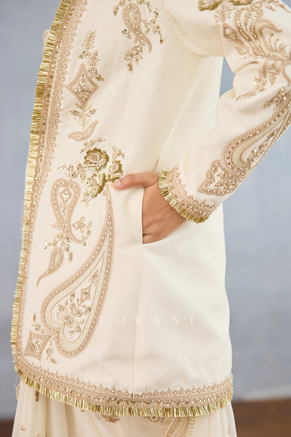 Maahe Parthi Jacket
