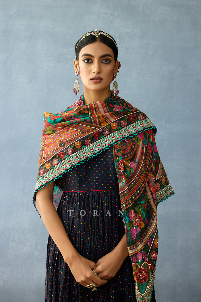 Dil Shaad Zumena Scarf