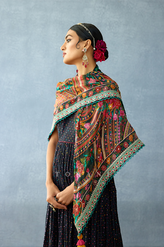 Dil Shaad Zumena Scarf