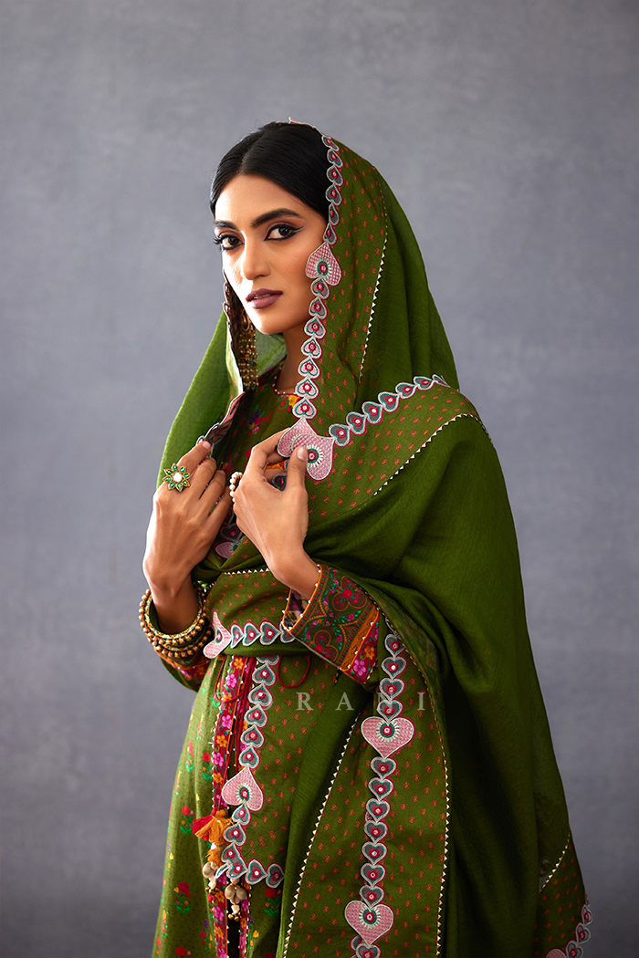 Dil Saaz Aaliyah Odhni