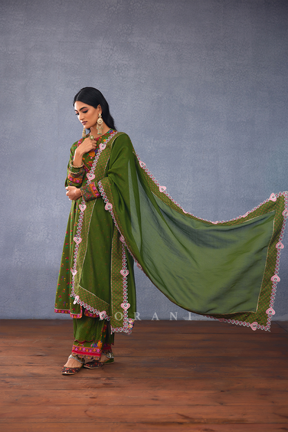 Dil Saaz Aaliyah Odhni