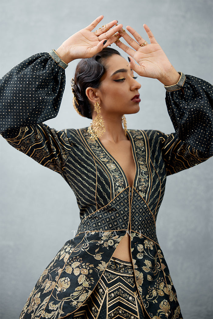 Gulghast Parvaneh Lehenga Set