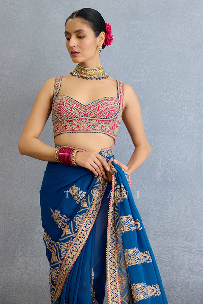 Neeradhi Chitra Saree