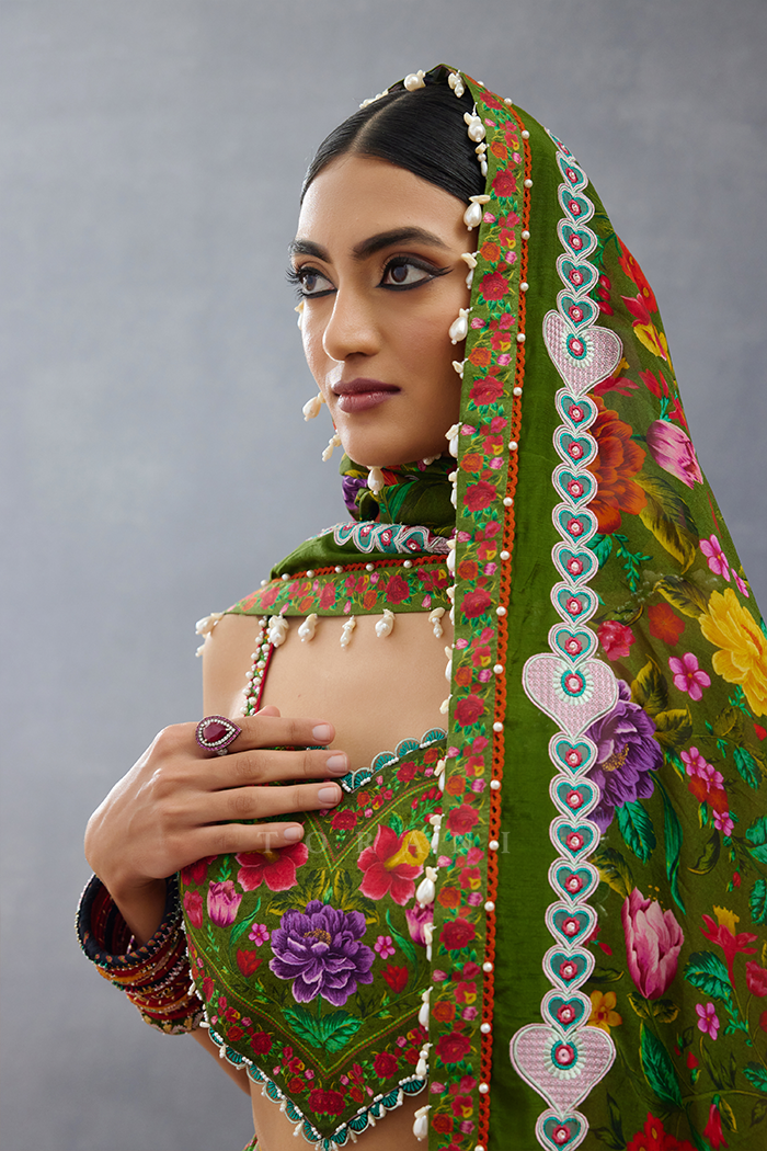 Dil Saaz Sakariya Odhni