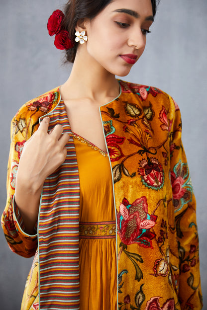 Sunehra Makhmal Dhuni Jacket