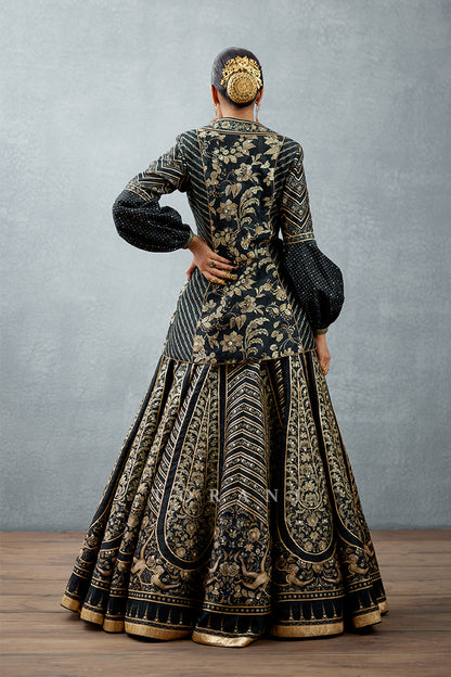 Gulghast Parvaneh Lehenga Set