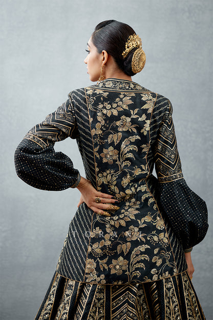 Gulghast Parvaneh Lehenga Set