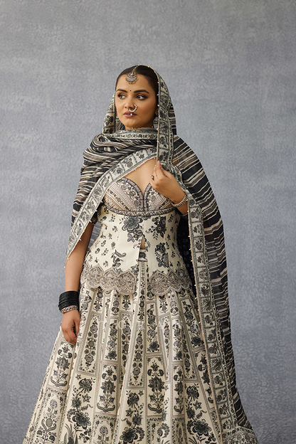 Kalamkari Anushtha Odhni