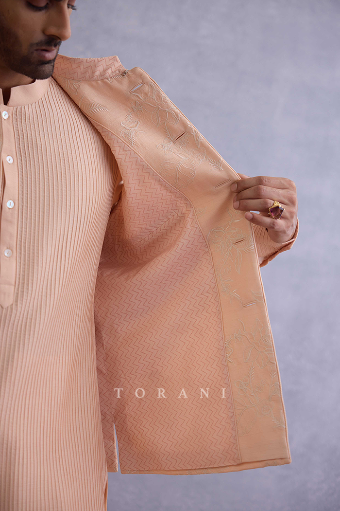 Gul-Mohar Ishaan Bandi