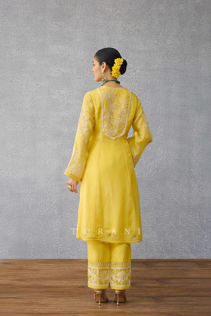 Kasmai Deba Priya Kurta Set