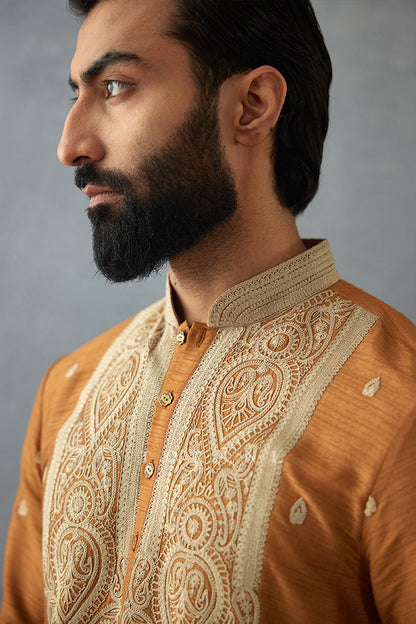 Dahliya Balochi Kurta Set