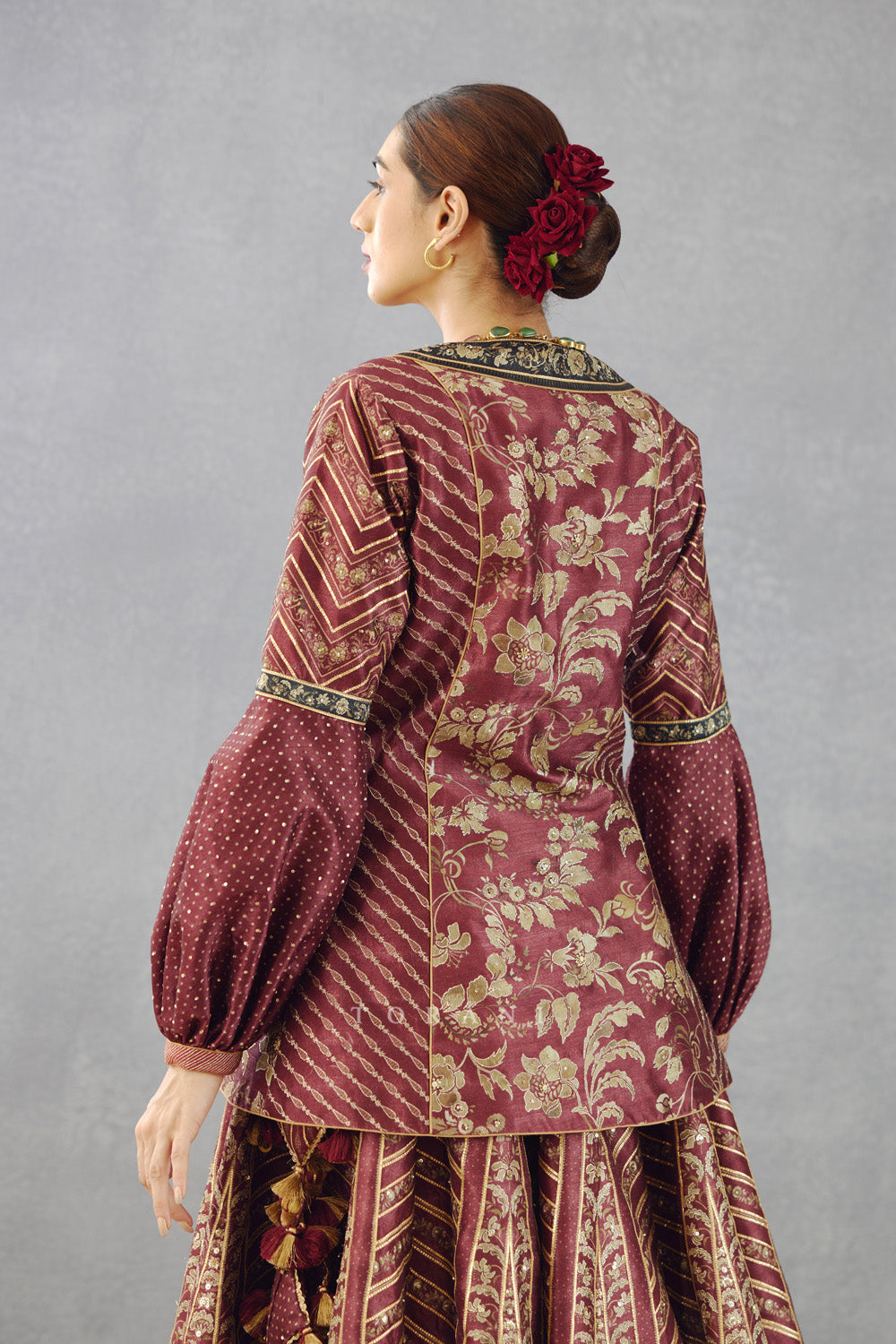 Gulnar Parvaneh Lehenga Set