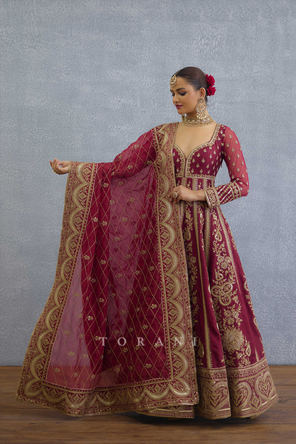 Surkh Runa Anarkali Set