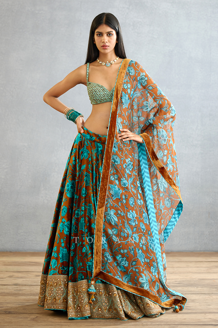 Kanakambari Nimah Lehenga Set