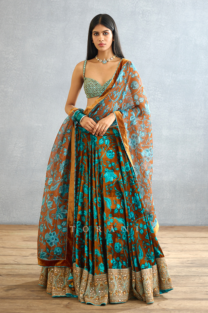 Kanakambari Nimah Lehenga Set
