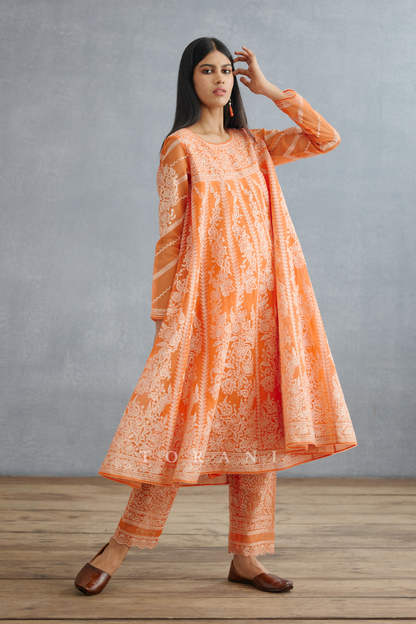 Santree Kalidaar Paavni Kurta Set