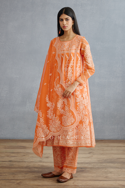 Santree Kalidaar Paavni Kurta Set