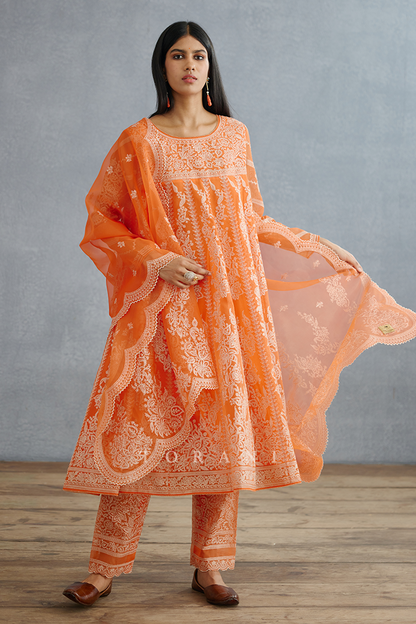 Santree Kalidaar Paavni Kurta Set